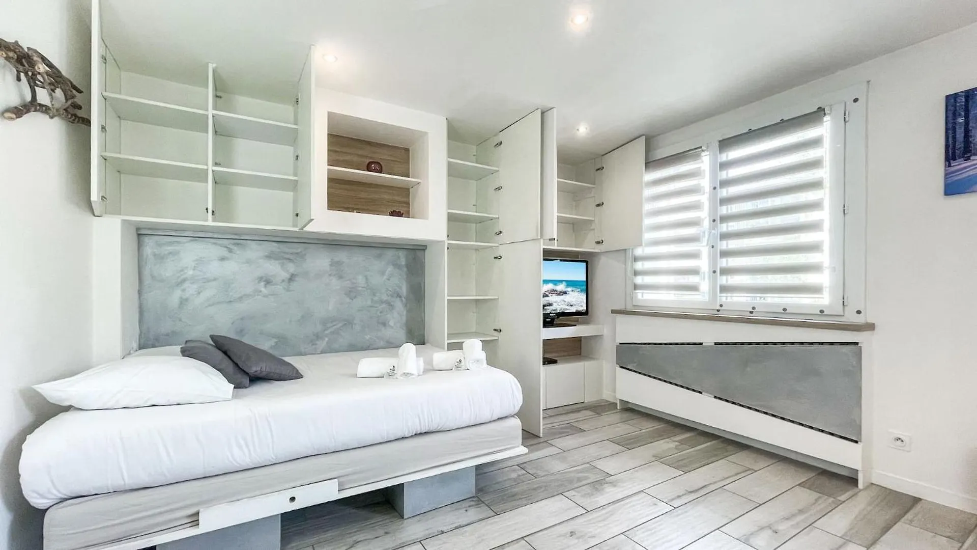 Appartement HOMEY TIDY - NEW / Proche Centre Annecy / Parking gratuit / Logement entièrement équipé