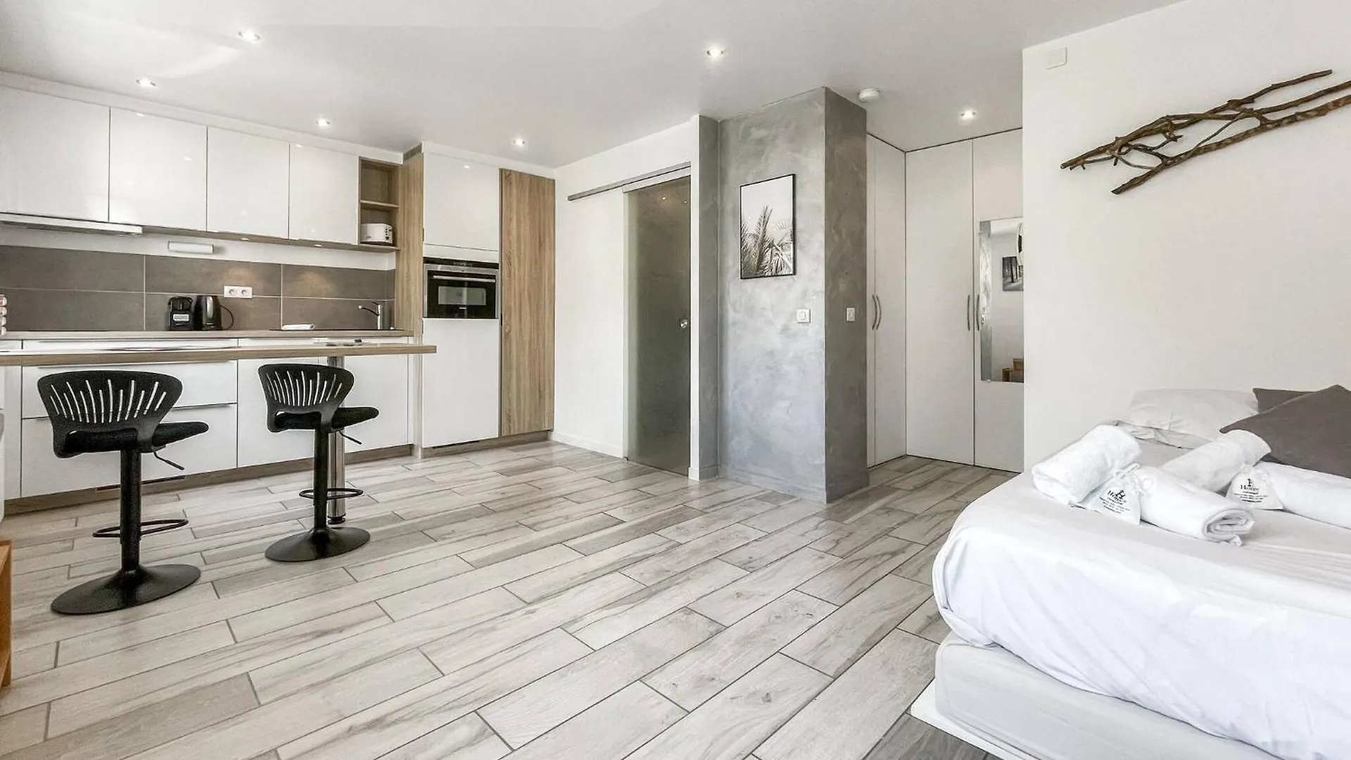 Homey Tidy - New / Proche Centre Annecy / Parking Gratuit / Logement Entierement Equipe
