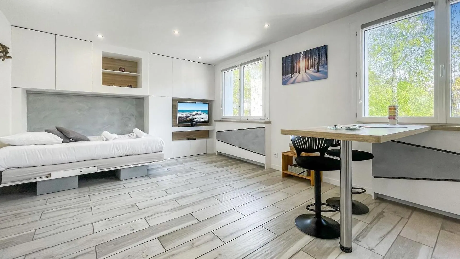 Homey Tidy - New / Proche Centre Annecy / Parking Gratuit / Logement Entierement Equipe 0*,  Frankrike